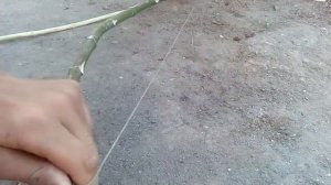 Как сделать  лук и стрелы из палок