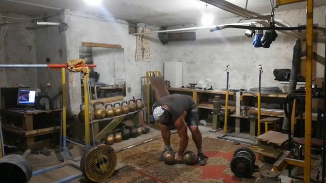 РУСЛАН МАЛЬЦЕВ. ВЫРЫВАНИЕ ГАНТЕЛИ 65 КГ (D-62,5mm). LEFT-HAND 65KG GLOBE DUMBBELL DEAD MUSCLE SNATC смотреть онлайн