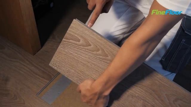 Ремонт, замена поврежденной планки замкового винила Fine Floor
