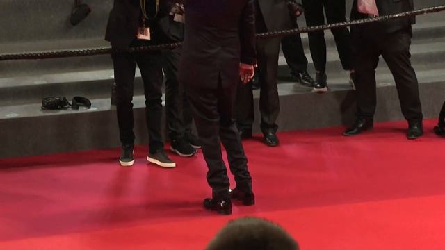 Let’s Dance: Bowie filmmaker Brett Morgen shows off his moves at Cannes | AFP смотреть онлайн