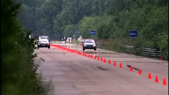 Moscow Unlim 500: BMW M6 vs Mercedes CL65 AMG смотреть онлайн