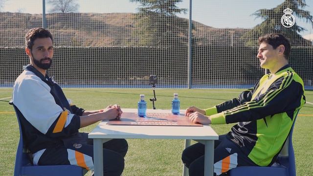 Whose first touch is better than Zidane's? | Casillas & Arbeloa | Real Madrid смотреть онлайн