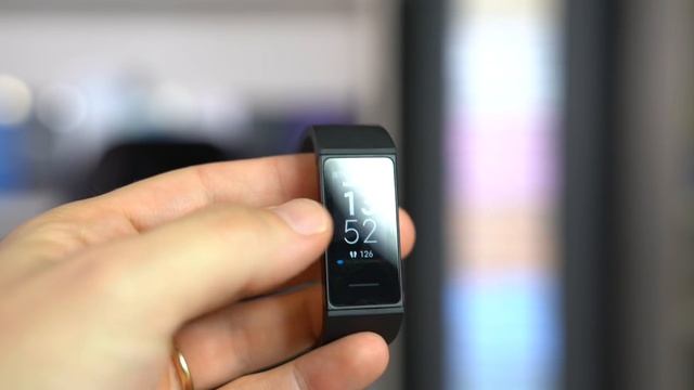 XIAOMI MI BAND 4C COSTA POCO ma vale DAVVERO TANTO! смотреть онлайн