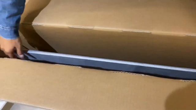 Samsung BEST LED OF 2022 IN PAKISTAN Q60a QLED unboxing in Pakistan смотреть онлайн