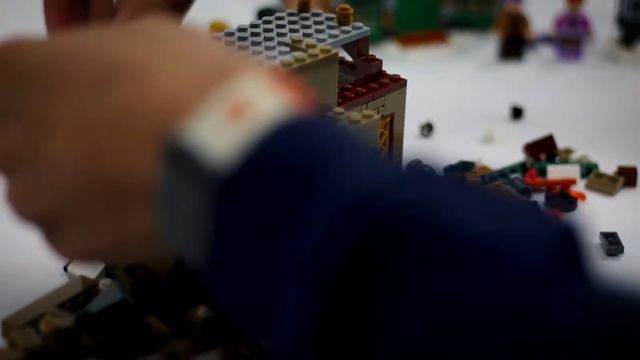 LEGO TIME LAPSE- Harry Potter: Hogsmeade Village Visit (#76388) смотреть онлайн