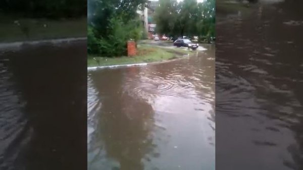 водоворот в центре города