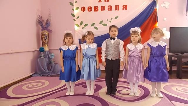 "Песенка про папу"; Хоровая студия "Звонкие капельки" (младшая группа) 2016 г . смотреть онлайн