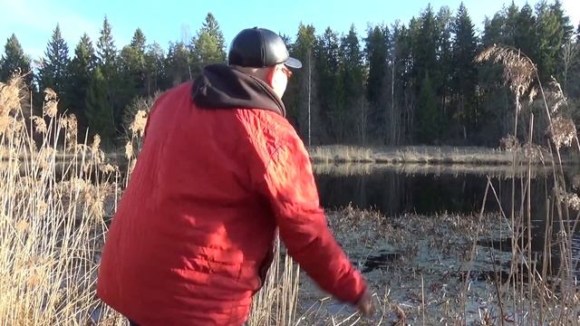 Рыбалка на попловок на малой реке весной, клюет красноперка плотва и разная бель, душевная рыбалка смотреть онлайн