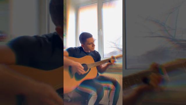 Beautiful song on the guitar | improvisation | парень играет на гитаре смотреть онлайн