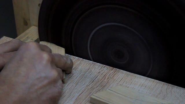 Самодельный НОЖ ИЗ СТАРОГО ДИСКА HOW TO MAKE A STEEL KNIFE FROM AN OLD DISK смотреть онлайн