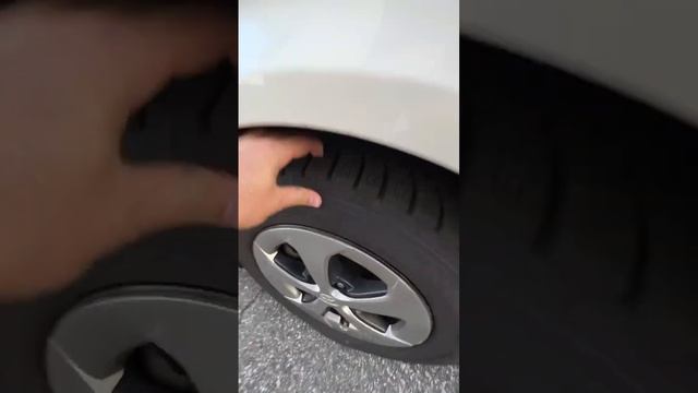 Машины готовы к погрузке Honda Fit , Prius смотреть онлайн