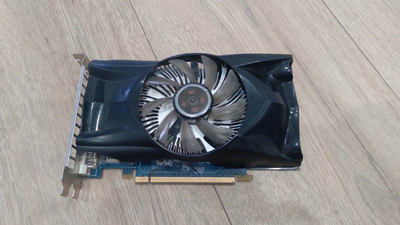 Обзор внешнего вида видеокарты GTX 550TI V2 смотреть онлайн