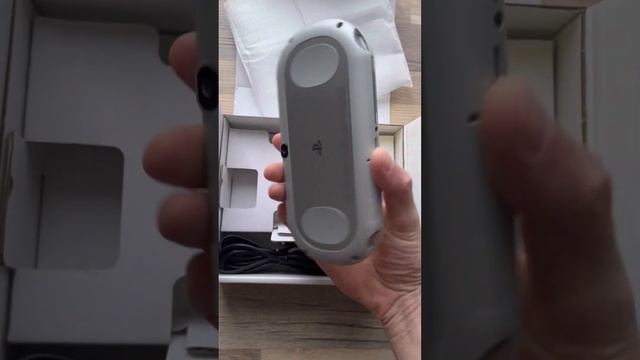 Sony PlayStation Vita Slim Silver обзор для продажи смотреть онлайн