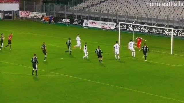 40 WORST PENALTY KICKS EVER IN FOOTBALL смотреть онлайн