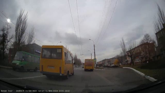 Луганск, ул. Советская, кв. Гаевого, ул. Линева. 2021/11/09 смотреть онлайн