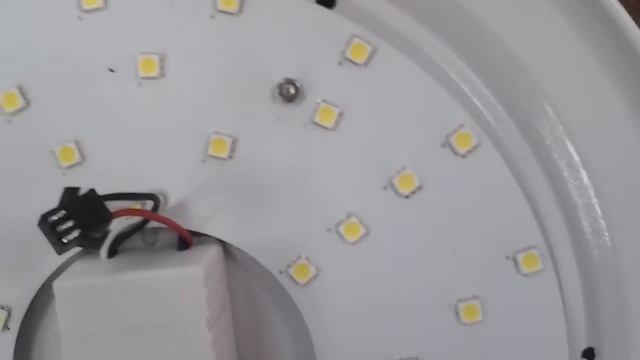 ЖКХ светильник 10W, датчик движения и датчик день ночь смотреть онлайн