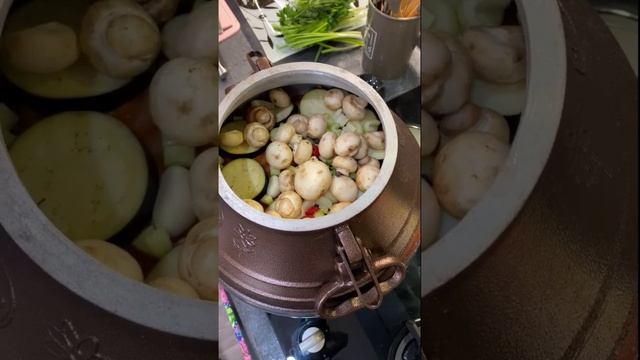 Вкуснейшие свиные ребра в собственном соку. #готовимдома #вкусноипросто #рецептогонь смотреть онлайн