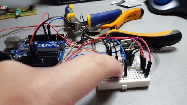 Arduino Auto Shutdown (using a MOSFET) смотреть онлайн