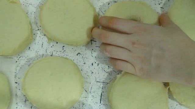 Воздушные вкусные Пончики / Пышные донаты / Donuts смотреть онлайн