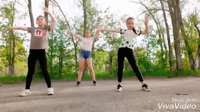 Танец под песню Зажигай Катя Адушкина смотреть онлайн