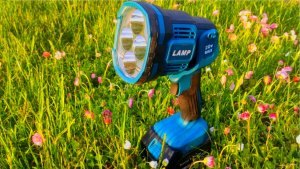 Обзор с разборкой яркого светодиодного аккумуляторного  фонаря HEIMERDINGER