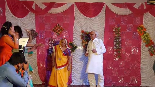 Dada Ji Dadi Ji Swt Couple Dance