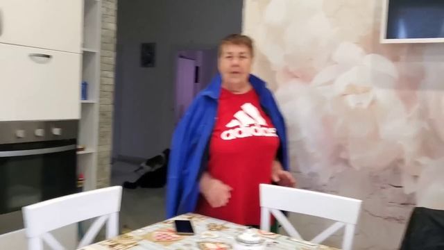Осталось много еды !Приготовили кашу собакам смотреть онлайн