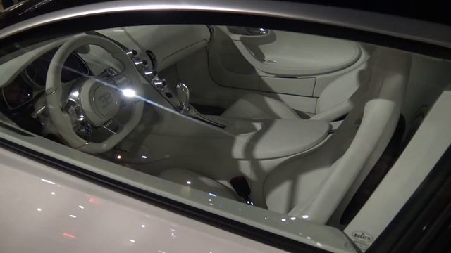 White/Black Bugatti Chiron - Start up and Driving in Monaco смотреть онлайн