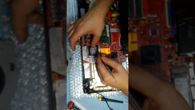 Asus Rog Zephyrus Gm501g чистка от пыли