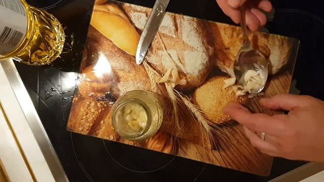 Чесночный соус в микроволновке. Простой, быстрый и вкусный рецепт смотреть онлайн