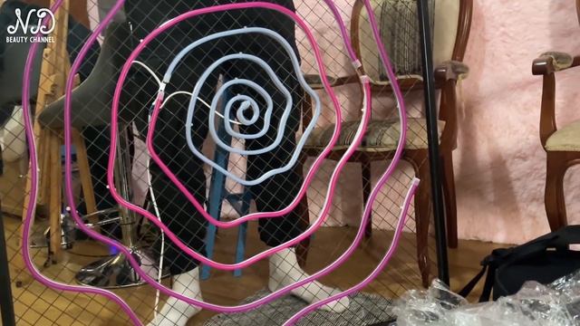 ФОН, НЕОН И ДВА КОВРА ? смотреть онлайн