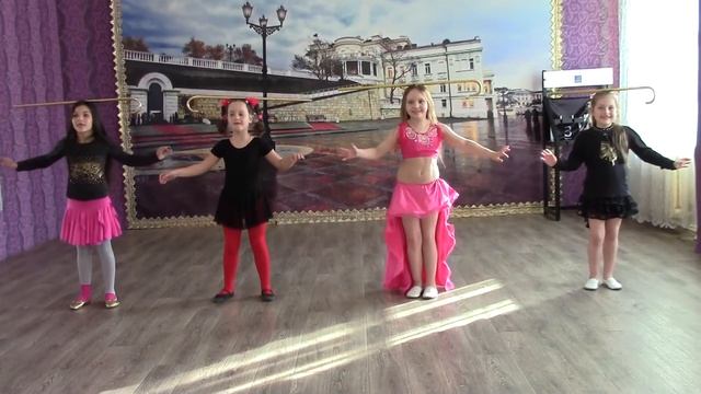Учимся балансировать трость/Learning to balance a Saidi stick смотреть онлайн