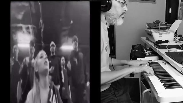 Ariana Grande accapella song "Loving You" playalong смотреть онлайн