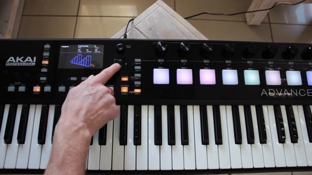 Akai Advance 61 Обзор. Почему так дорого?! смотреть онлайн