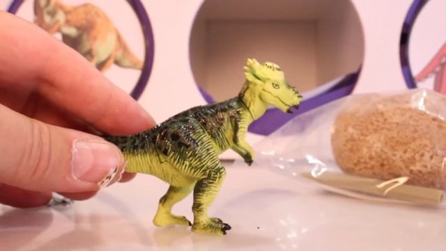 DINOSAURS vs SHARKS GAME | Surprise Dinosaur + Shark Toys | Slime Wheel Games for Kids смотреть онлайн