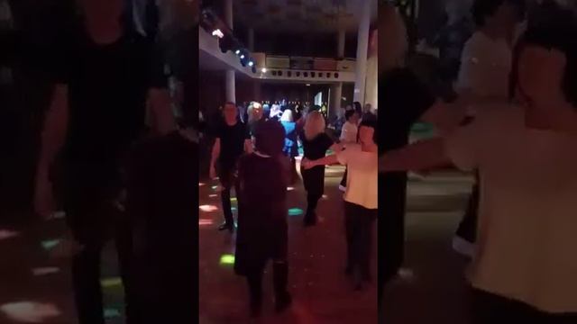 досуг кому за 40....в ДК "роствертол" каждое воскресенье с 19.часов смотреть онлайн