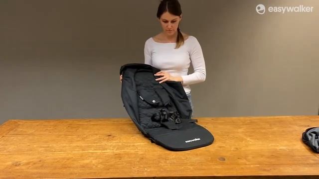 Снятие текстиля с Easywalker JACKEY смотреть онлайн