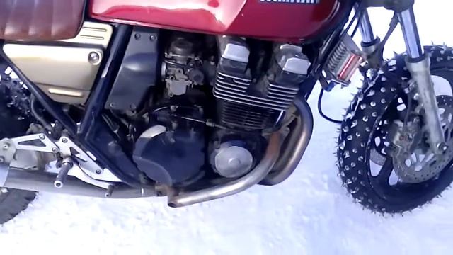 yamaha xjr400 зимой на шипах смотреть онлайн