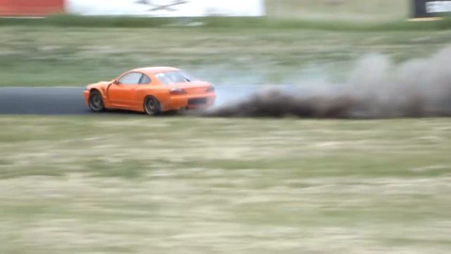 Третий день тренировок на Красном Кольце смотреть онлайн