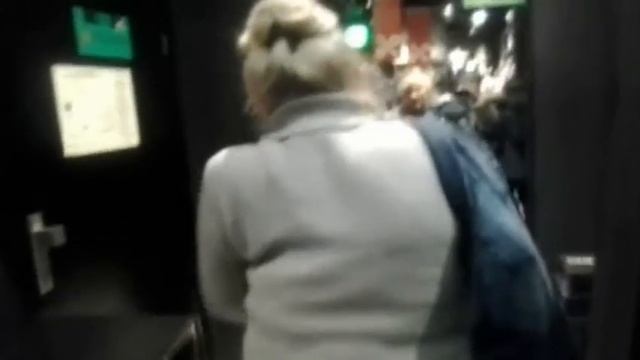 Шопинг как допинг Из Новосибирска с любовью смотреть онлайн