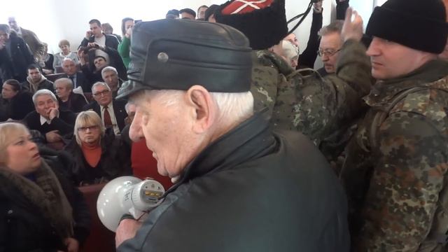 Казаки на сессии Феодосийского горсовета 26.02.2014 смотреть онлайн