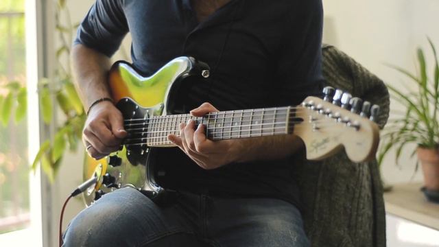 Lead tone testing the SQUIER AFFINITY HSS STRATOCASTER ! | Amplitube 3 смотреть онлайн