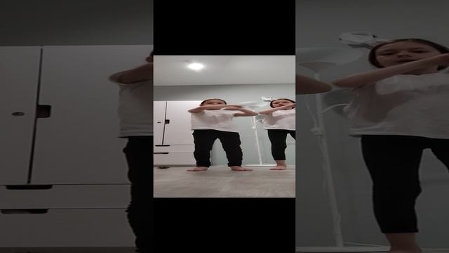 танцуем тренд с сестрой смотреть онлайн