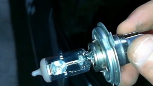 ЗАМЕНА ЛАМПОЧЕК БЛИЖНЕГО (ДАЛЬНЕГО) СВЕТА НА KIA RIO (FB) 4 ПОКОЛЕНИЯ!