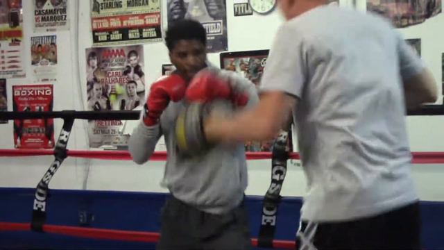 Mitt Work With Coach Vince смотреть онлайн