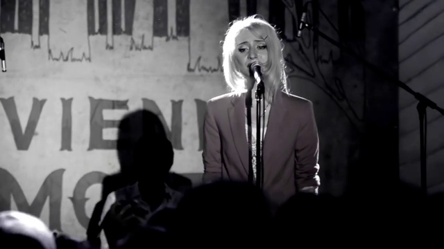 Vivienne Mort - Сліди маленьких рук (офіційне відео)