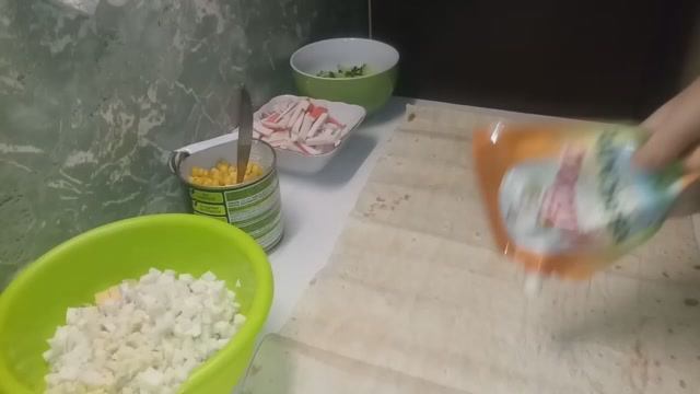 Бомбическая ЗАКУСКА на праздничном столе! Салат в лаваше - _Крабовый_ (720p).mp4