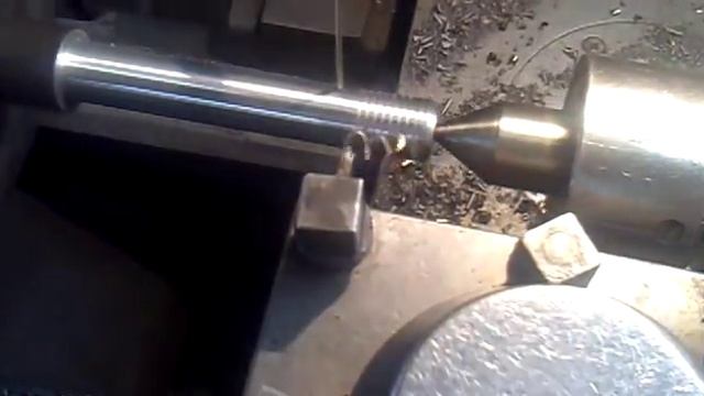 Нарезка  резьбы  М24×3 резцом