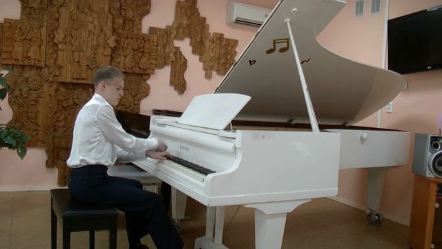 Юный пианист Артём Горбулин смотреть онлайн