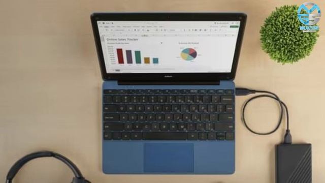 JioBook 11 4G 2023 Laptop Launched With Mediatek 8788 CPU, 4gb Ram, HD display, Trackpad Gestures смотреть онлайн